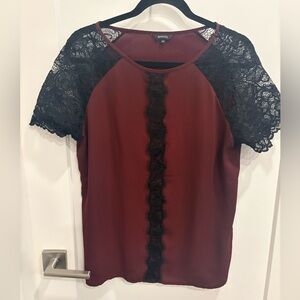 RW&CO. LACE BLOUSE